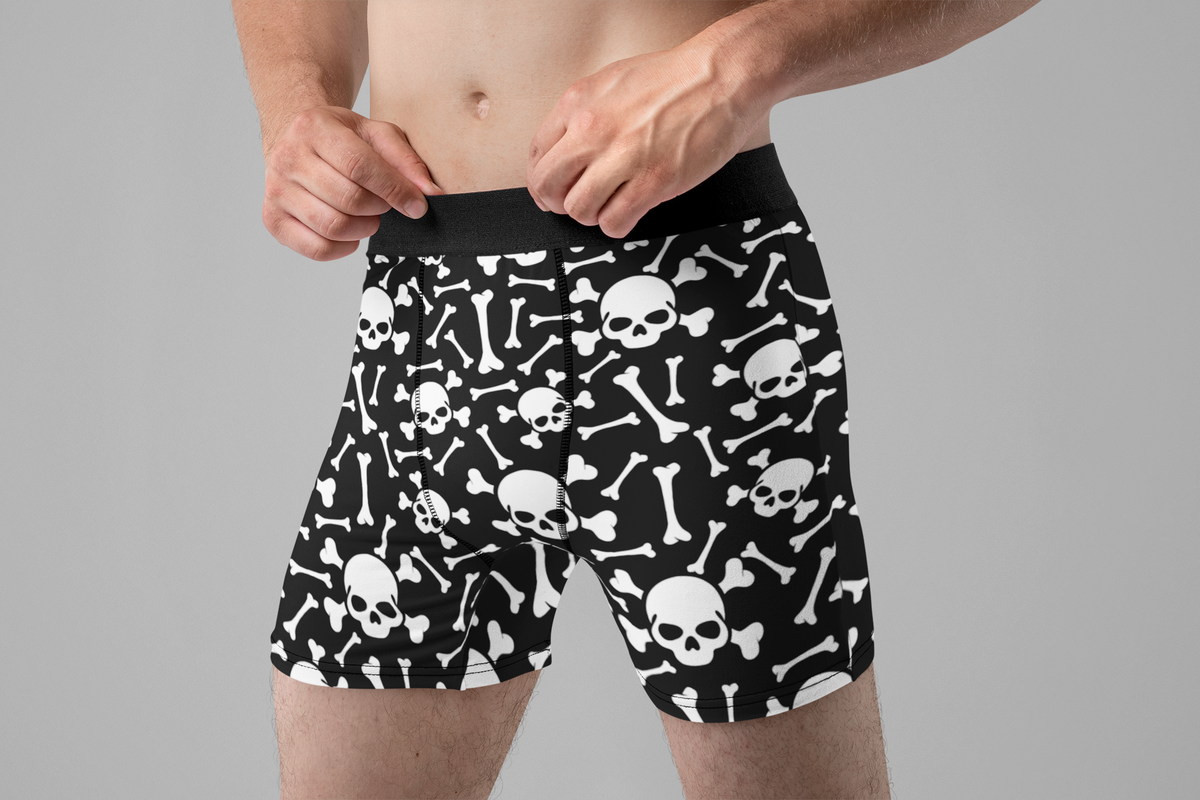 Skull & Crossbones Men’s Boxer Briefs – Black Halloween Underwear